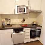 Apartment Jürgen Haus Kmb Seeappartement Am Ossiacher See, Hallenbad Und Direktem Seezugang Bodensdorf