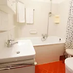 Juergen Haus Kmb Seeappartement Am Ossiacher See, Hallenbad, Skiarena Gerlitzen Lejlighed *