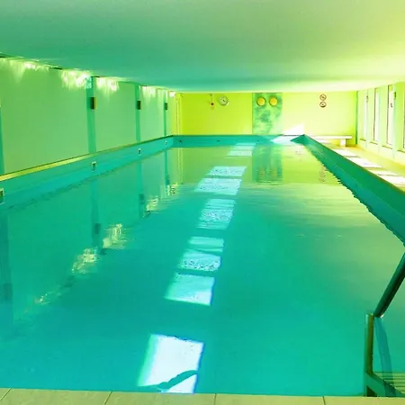 Juergen Haus Kmb Seeappartement Am Ossiacher See, Hallenbad, Skiarena Gerlitzen Daire Bodensdorf