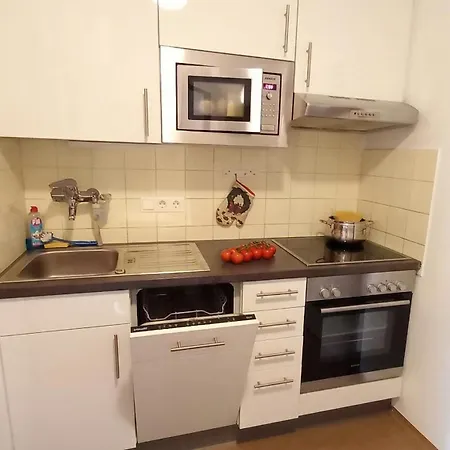 Apartamento Jürgen Haus Kmb Seeappartement Am Ossiacher See, Hallenbad Und Direktem Seezugang Bodensdorf